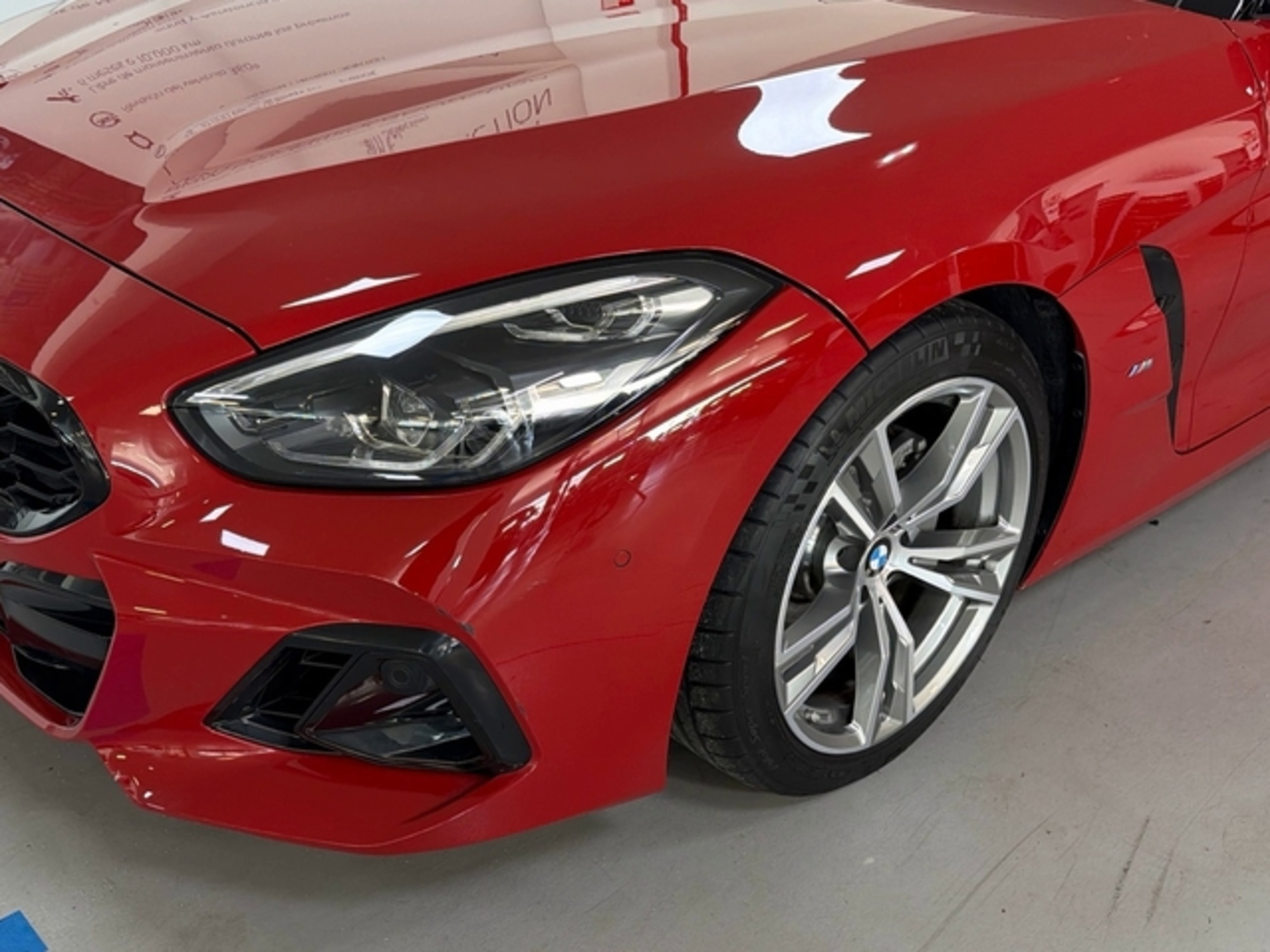Renting BMW Z4 sDrive20i Cabrio 145 kW (197 CV)