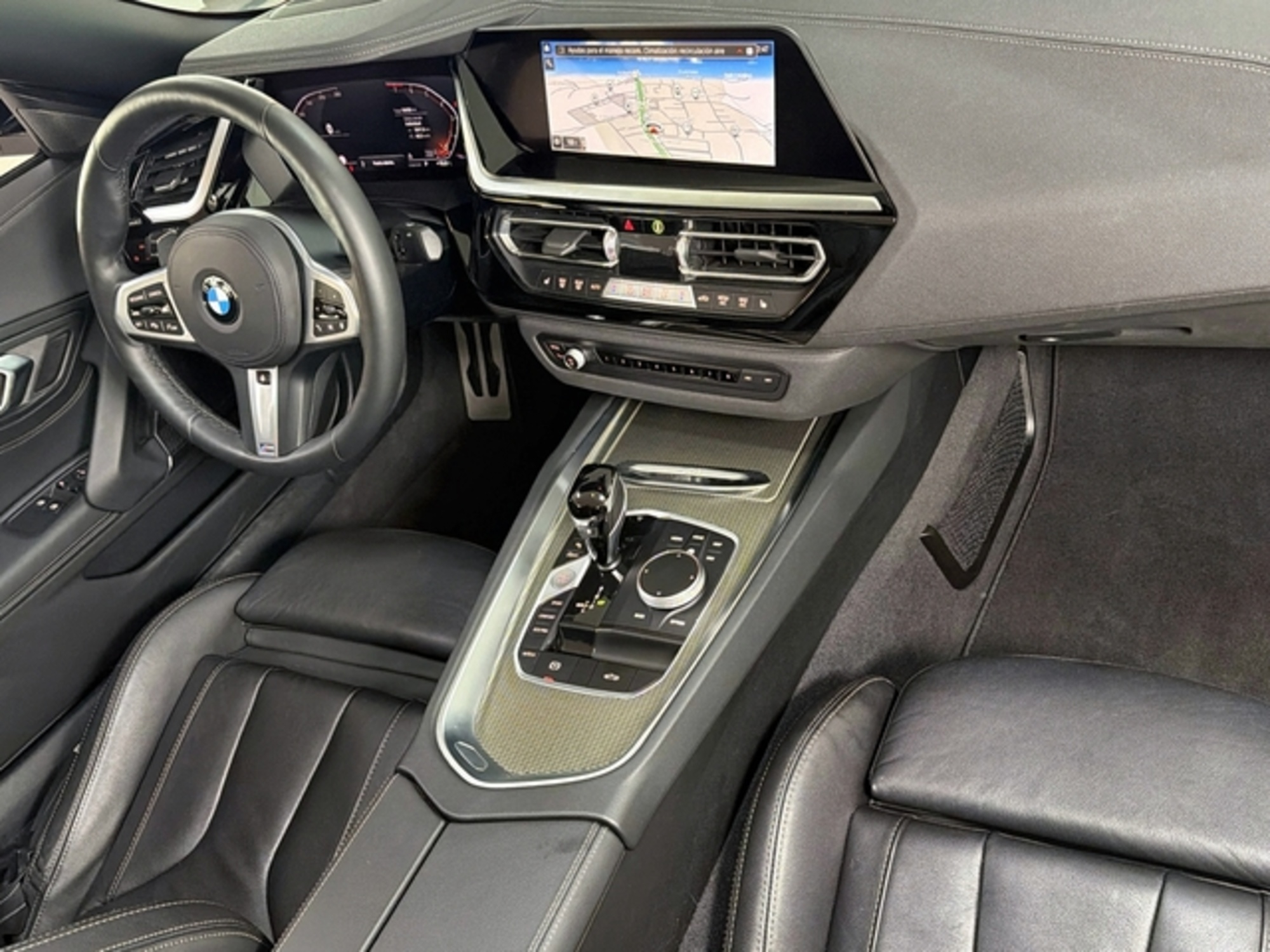 Renting BMW Z4 sDrive20i Cabrio 145 kW (197 CV)