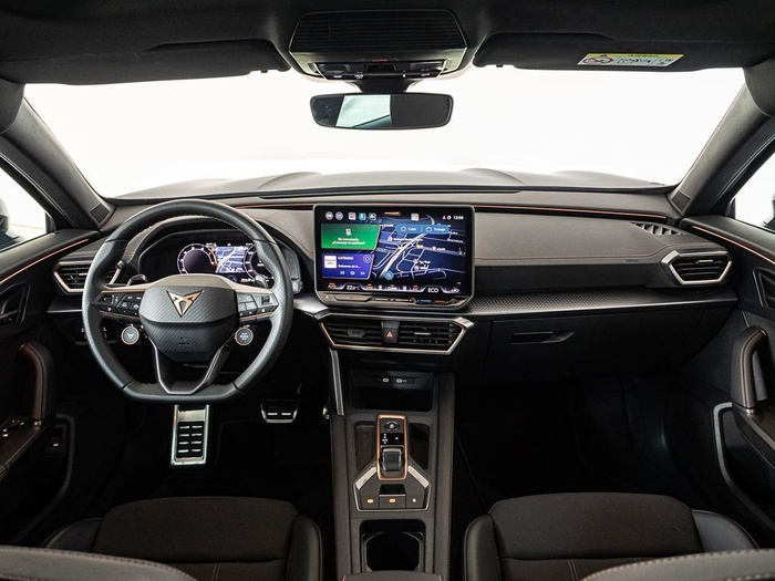 Renting CUPRA Formentor 1.5 TSI e-Hybrid DSG 150 kW (204 CV) Ocasión