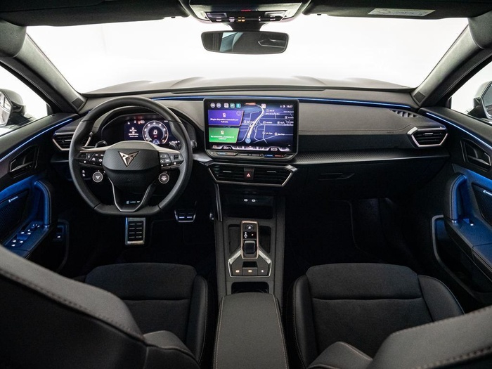 Renting CUPRA Formentor 1.5 TSI e-Hybrid VZ DSG 200 kW (272 CV) Ocasión
