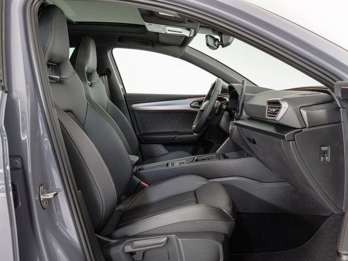 Renting CUPRA León 1.4 e-Hybrid VZ DSG 180 kW (245 CV) Ocasión