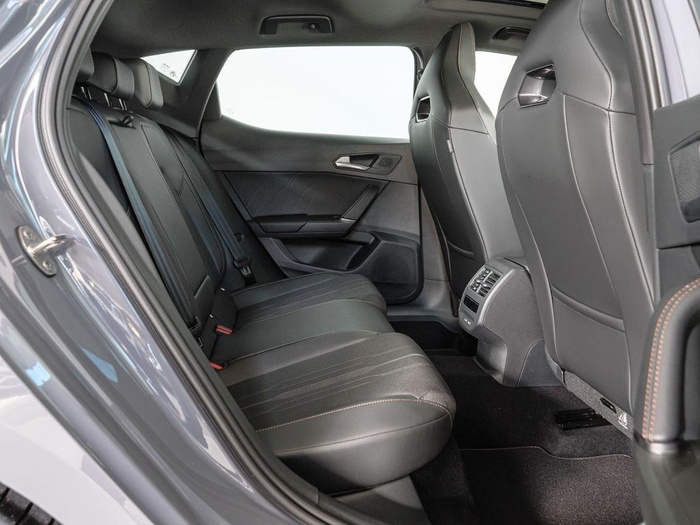 Renting CUPRA León 1.4 e-Hybrid VZ DSG 180 kW (245 CV) Ocasión
