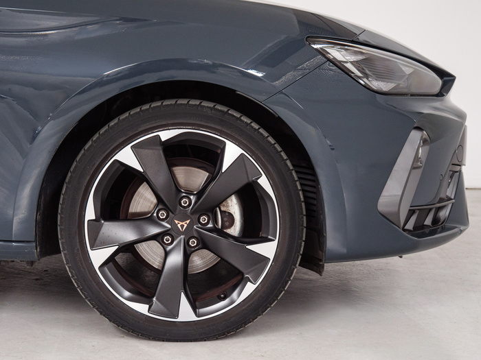 Renting CUPRA León 1.5 eTSI DSG 110 kW (150 CV) Ocasión