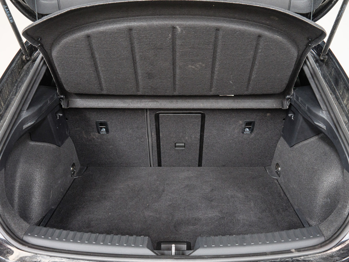 Renting CUPRA León 1.5 eTSI DSG 110 kW (150 CV) Ocasión 2