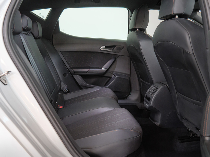 Renting CUPRA León 1.5 eTSI DSG 110 kW (150 CV) Ocasión 4