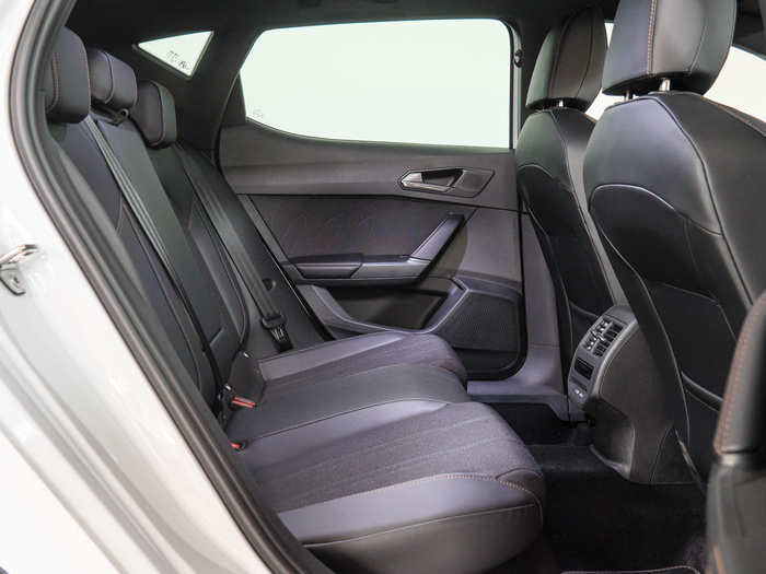 Renting CUPRA León 1.5 eTSI DSG 110 kW (150 CV) Ocasión 6