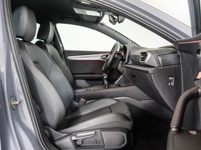 Renting CUPRA León 1.5 TSI 110 kW (150 CV) Ocasión
