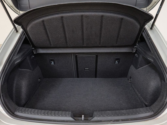 Renting CUPRA León 1.5 TSI e-Hybrid DSG 150 kW (204 CV) Ocasión 1