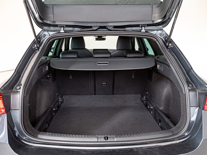 Renting CUPRA Leon Sportstourer 1.5 eTSI DSG 110 kW (150 CV) Ocasión
