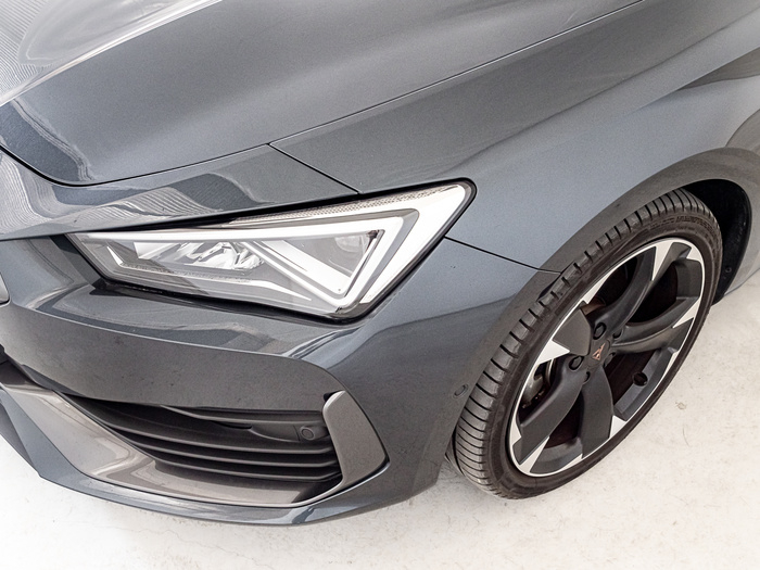 Renting CUPRA Leon Sportstourer 1.5 eTSI DSG 110 kW (150 CV) Ocasión