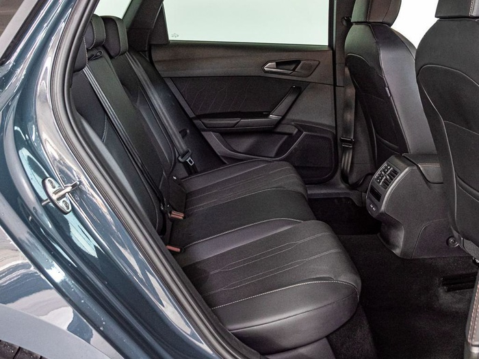 Renting CUPRA Leon Sportstourer 1.5 eTSI DSG 110 kW (150 CV) Ocasión 1