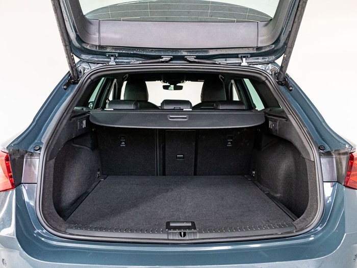 Renting CUPRA Leon Sportstourer 1.5 eTSI DSG 110 kW (150 CV) Ocasión 1