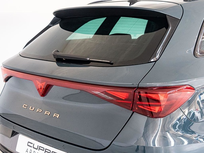 Renting CUPRA Leon Sportstourer 1.5 eTSI DSG 110 kW (150 CV) Ocasión 1