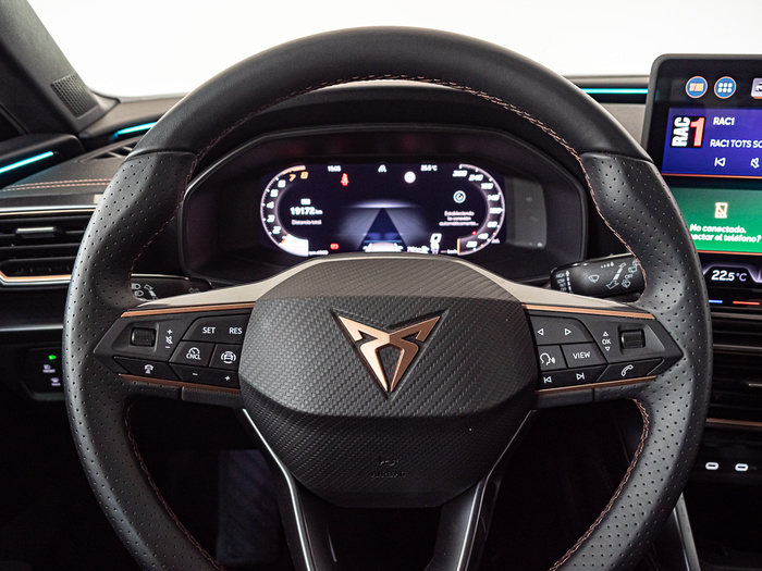 Renting CUPRA Leon Sportstourer 1.5 TSI 110 kW (150 CV) Ocasión