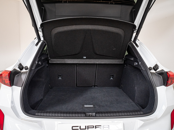 Renting CUPRA Terramar 1.5 eTSI DSG 110 kW (150 CV) Ocasión