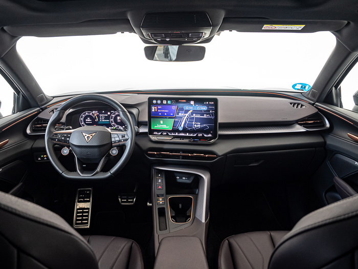 Renting CUPRA Terramar 1.5 TSI e-Hybrid VZ DSG 200 kW (272 CV) Ocasión