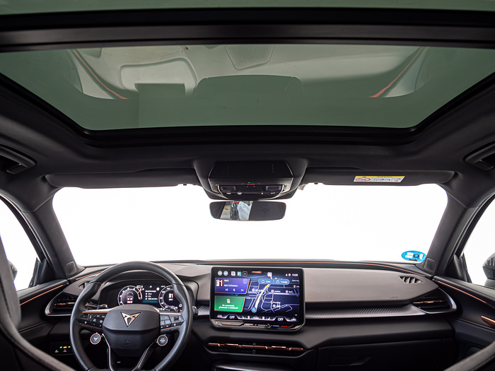 Renting CUPRA Terramar 1.5 TSI e-Hybrid VZ DSG 200 kW (272 CV) Ocasión