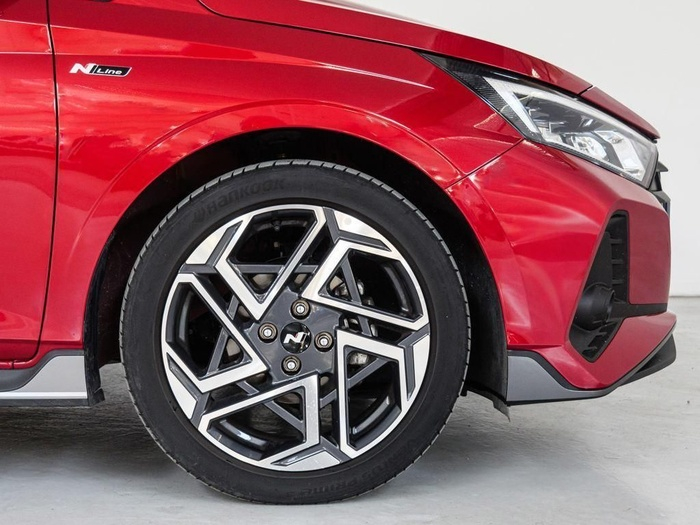 Renting Hyundai i20 1.2 MPI N Line 59 kW (79 CV) Ocasión