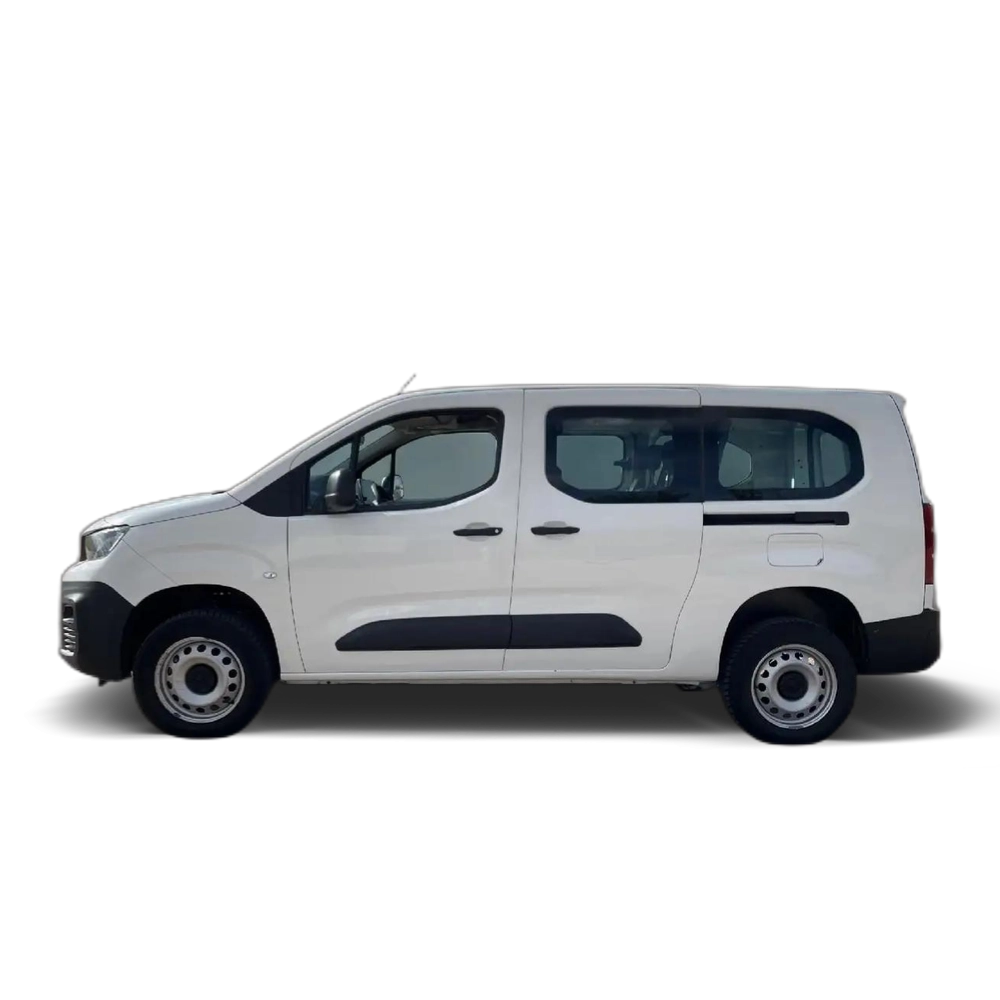 Renting Peugeot Partner 4x4 doble cabina Long BlueHDi 96kw Blanco