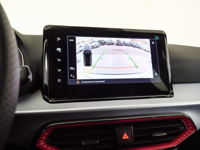 Renting SEAT Arona 1.0 TSI FR Special Edition DSG 85 kW (115 CV) Ocasión