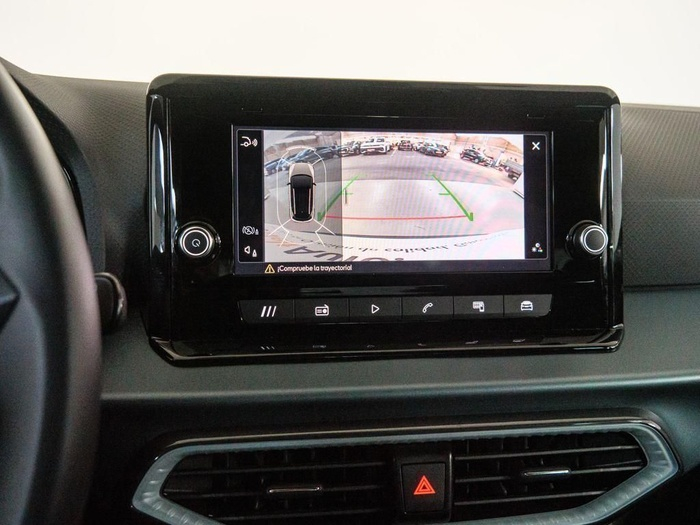 Renting SEAT Arona 1.0 TSI S&S Xperience XM DSG 85 kW (115 CV) Ocasión