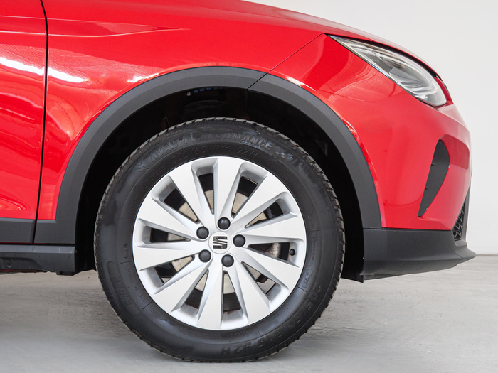 Renting SEAT Arona 1.0 TSI Style 81 kW (110 CV) Ocasión