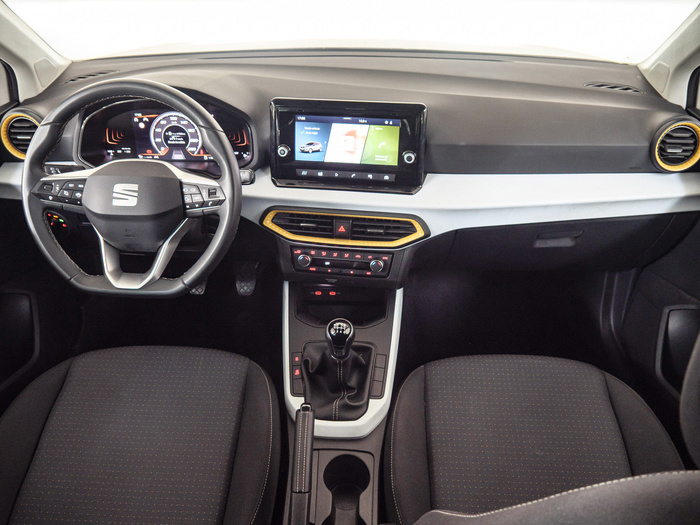 Renting SEAT Arona 1.0 TSI Style Special Edition 85 kW (115 CV) Ocasión 6