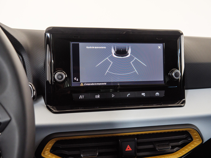 Renting SEAT Arona 1.0 TSI Style XM DSG 85 kW (115 CV) Ocasión