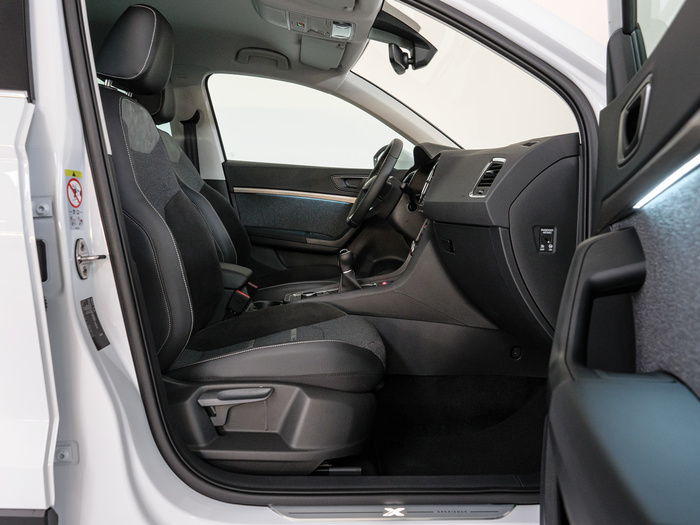 Renting SEAT Ateca 1.5 TSI X-Perience XM 110 kW (150 CV) Ocasión
