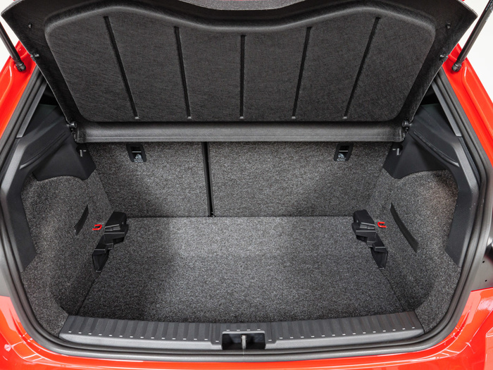 Renting SEAT Ibiza 1.0 TSI FR Plus 81 kW (110 CV) Ocasión