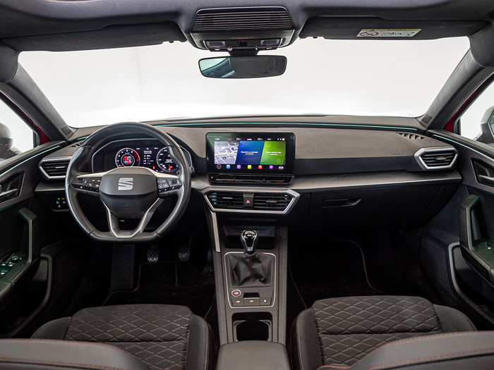 Renting SEAT León 1.5 TSI S&S FR XL 96 kW (130 CV) Ocasión 1