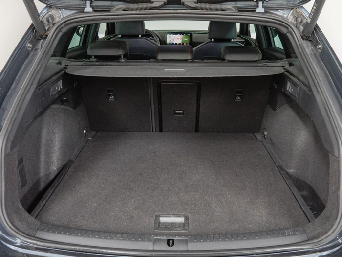 Renting SEAT León ST 1.5 eTSI S&S FR Go L DSG 110 kW (150 CV) Ocasión