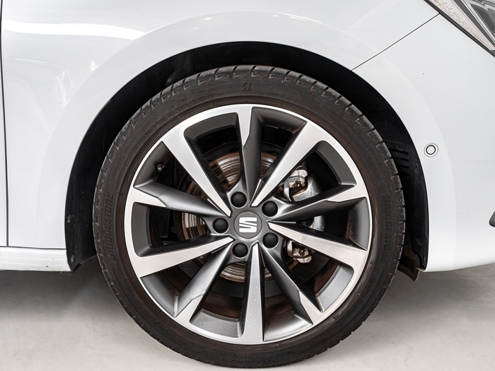 Renting SEAT León ST 1.5 TSI S&S FR Special Edition 110 kW (150 CV) Ocasión