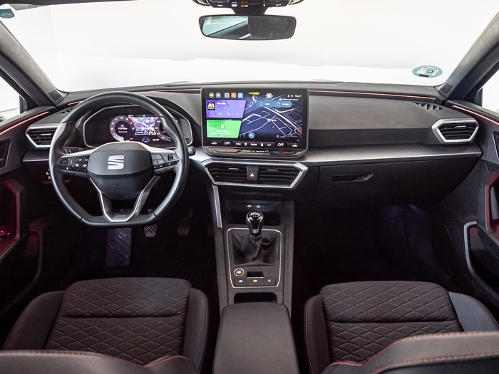 Renting SEAT León ST 1.5 TSI S&S FR Special Edition 110 kW (150 CV) Ocasión 2