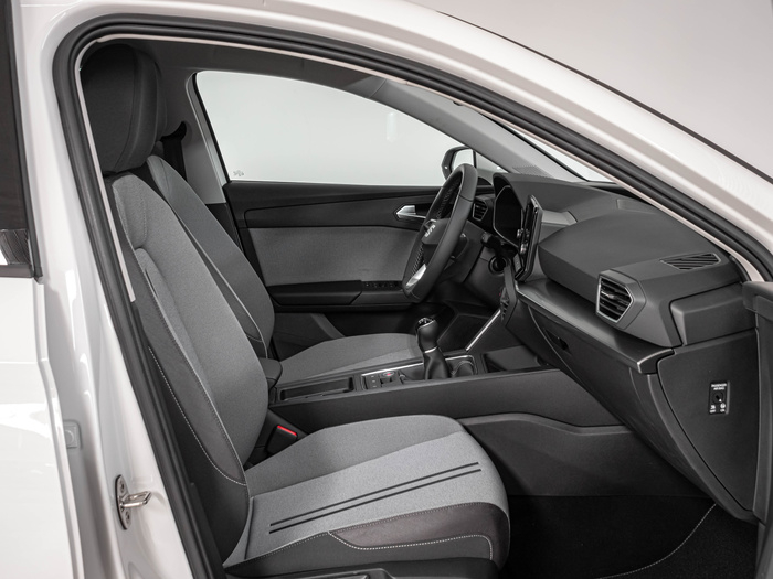 Renting SEAT León ST 1.5 TSI S&S Style Go 96 kW (130 CV) Ocasión