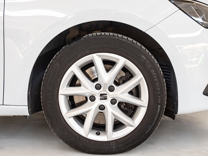 Renting SEAT León ST 1.5 TSI S&S Style Go 96 kW (130 CV) Ocasión