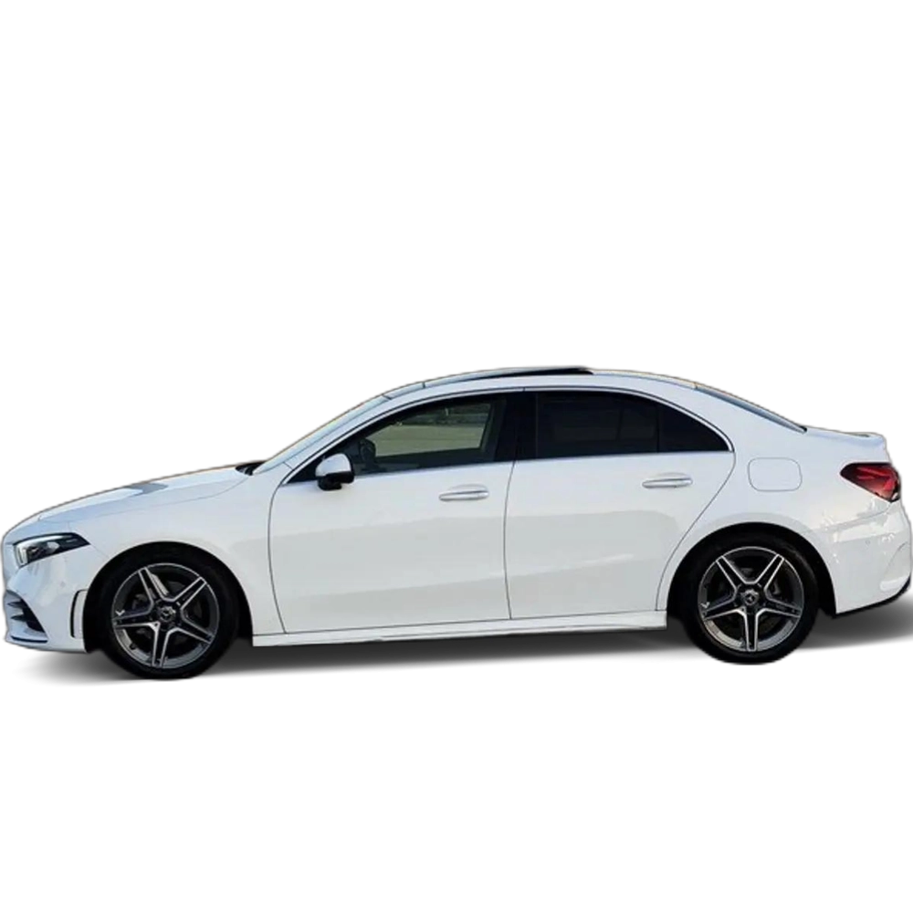 Renting Mercedes-Benz A 180 Sedán Blanco