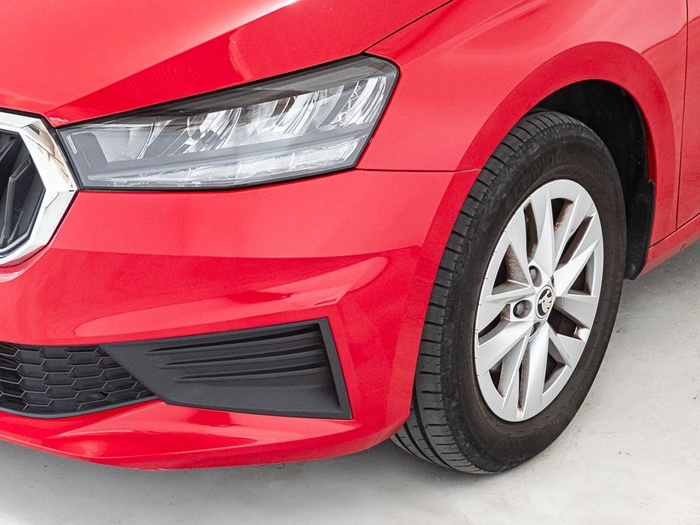 Renting Skoda Fabia 1.0 TSI Ambition 81 kW (110 CV) Ocasión