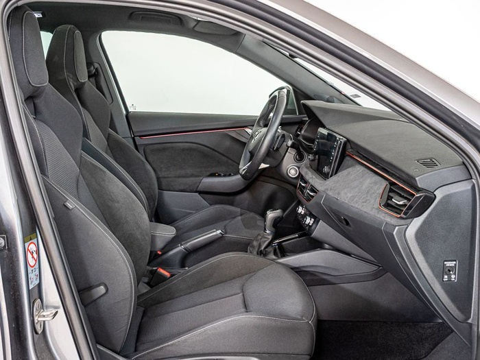 Renting Skoda Kamiq 1.0 TSI Design DSG 85 kW (115 CV) Ocasión