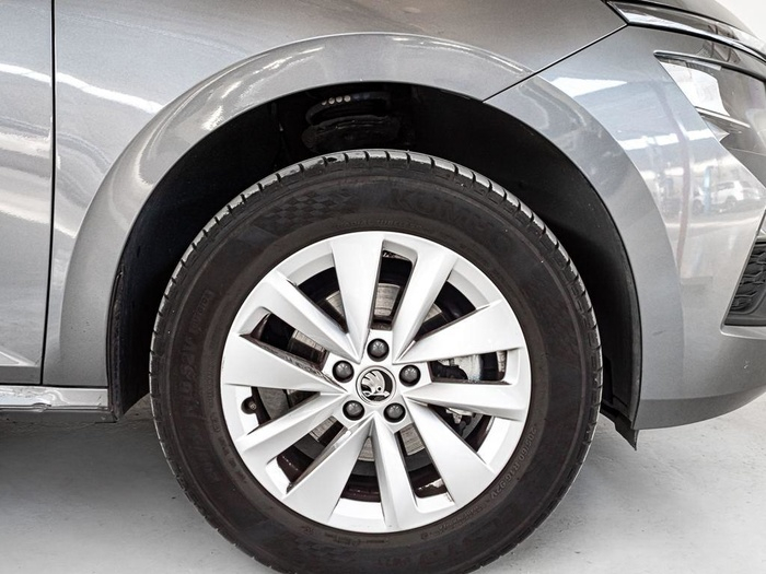 Renting Skoda Kamiq 1.0 TSI Essence 70 kW (95 CV) Ocasión