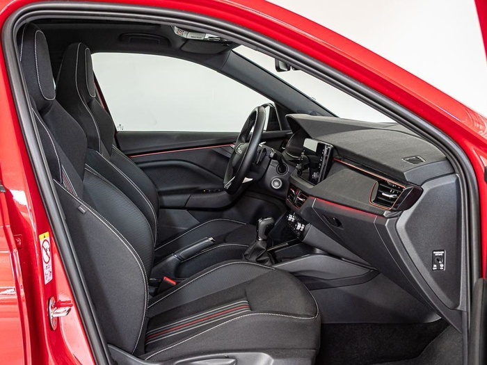 Renting Skoda Kamiq 1.5 TSI Monte Carlo DSG 110 kW (150 CV) Ocasión 1