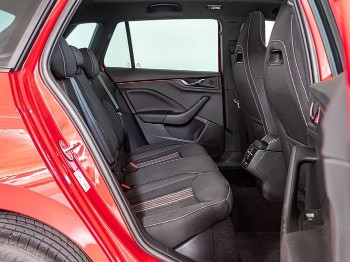 Renting Skoda Kamiq 1.5 TSI Monte Carlo DSG 110 kW (150 CV) Ocasión 1