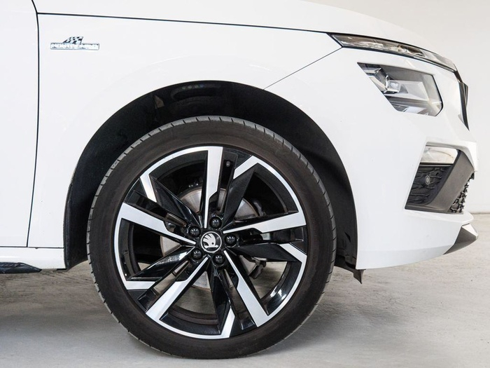 Renting Skoda Kamiq 1.5 TSI Monte Carlo DSG 110 kW (150 CV) Ocasión
