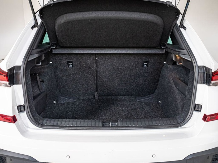 Renting Skoda Kamiq 1.5 TSI Montecarlo DSG 110 kW (150 CV) Ocasión
