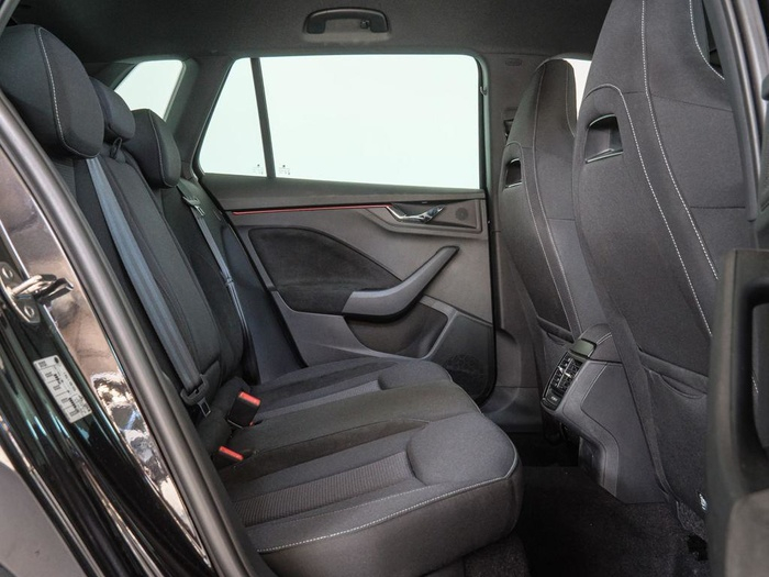 Renting Skoda Kamiq 1.5 TSI Sport DSG 110 kW (150 CV) Ocasión