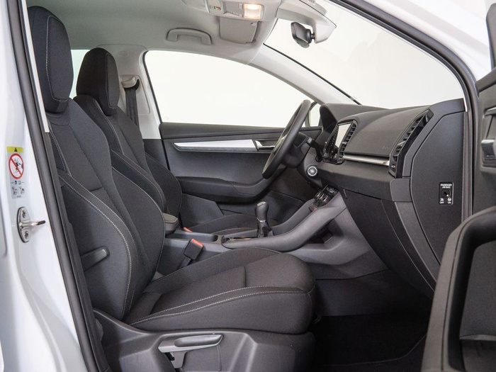 Renting Skoda Karoq 1.5 TSI ACT Selection 110 kW (150 CV) Ocasión
