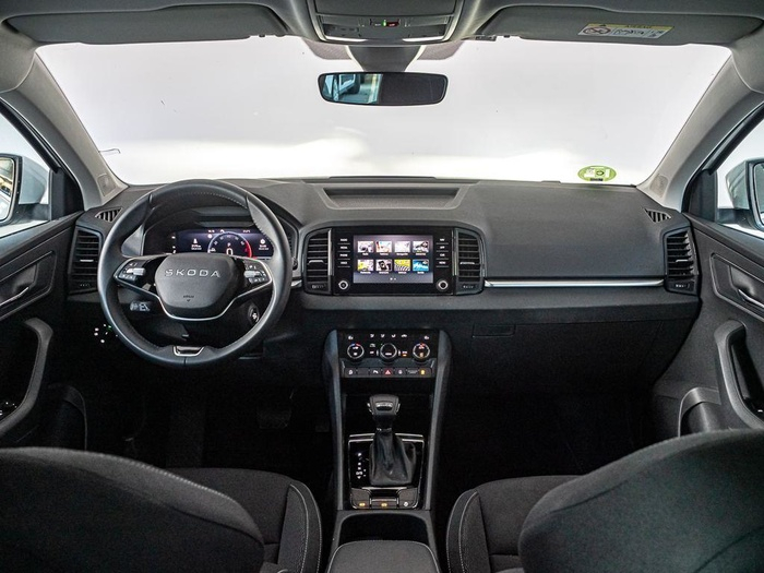 Renting Skoda Karoq 1.5 TSI ACT Selection DSG 110 kW (150 CV) Ocasión