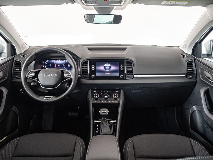 Renting Skoda Karoq 1.5 TSI ACT Selection DSG 110 kW (150 CV) Ocasión 1