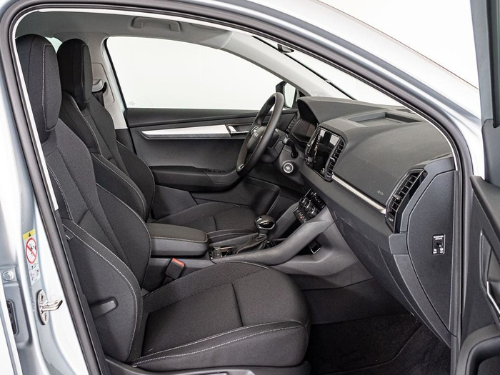 Renting Skoda Karoq 1.5 TSI ACT Selection DSG 110 kW (150 CV) Ocasión 1