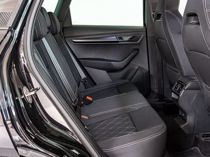 Renting Skoda Karoq 1.5 TSI ACT Sportline DSG 110 kW (150 CV) Ocasión
